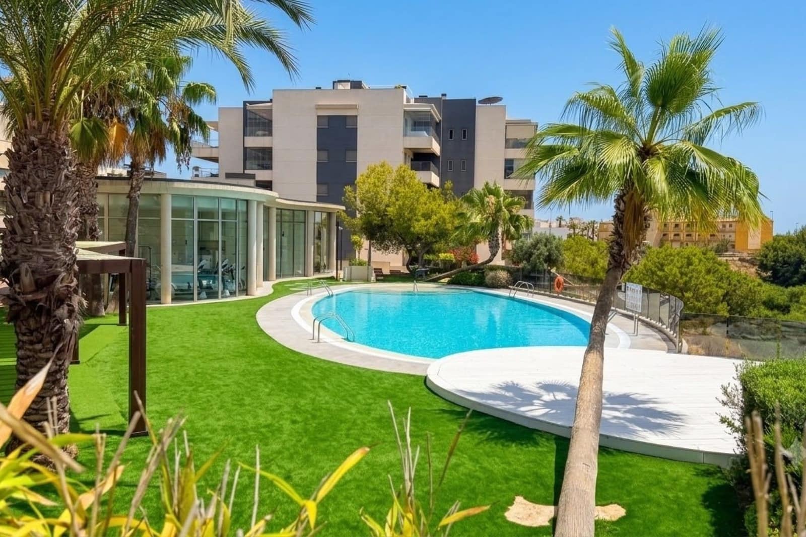 2 slaapkamer Appartement te koop in Orihuela Costa met zwembad garage - € 249.900 (Ref: 10067098)