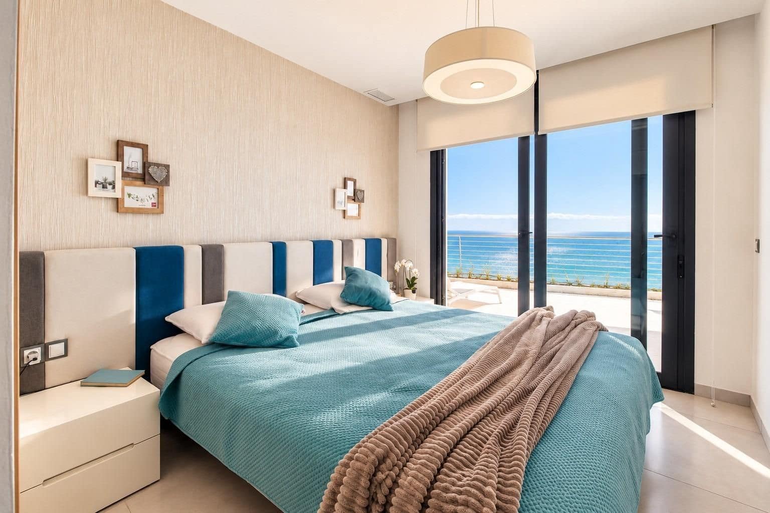 Apartamento de 3 habitaciones en Arenales del Sol en venta con piscina garaje - 785.000 € (Ref: 10070347)