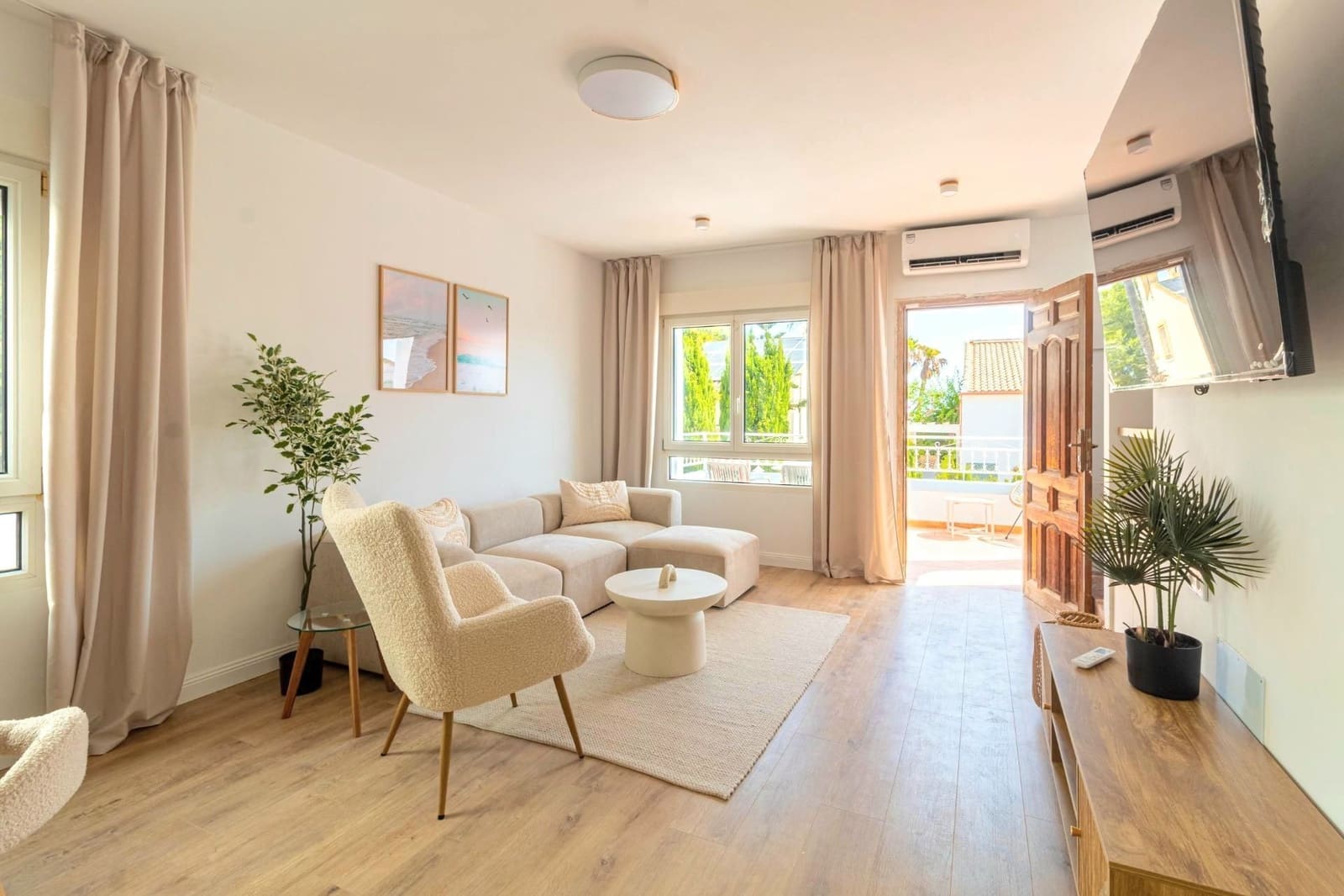 3 makuuhuone Huvila myytävänä paikassa Orihuela Costa mukana uima-altaan - 399 000 € (Ref: 10074920)