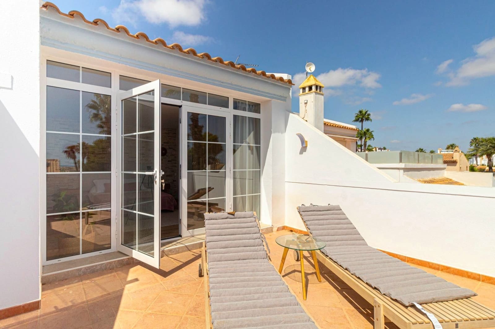 3 makuuhuone Huvila myytävänä paikassa Orihuela Costa mukana uima-altaan - 399 000 € (Ref: 10074920)