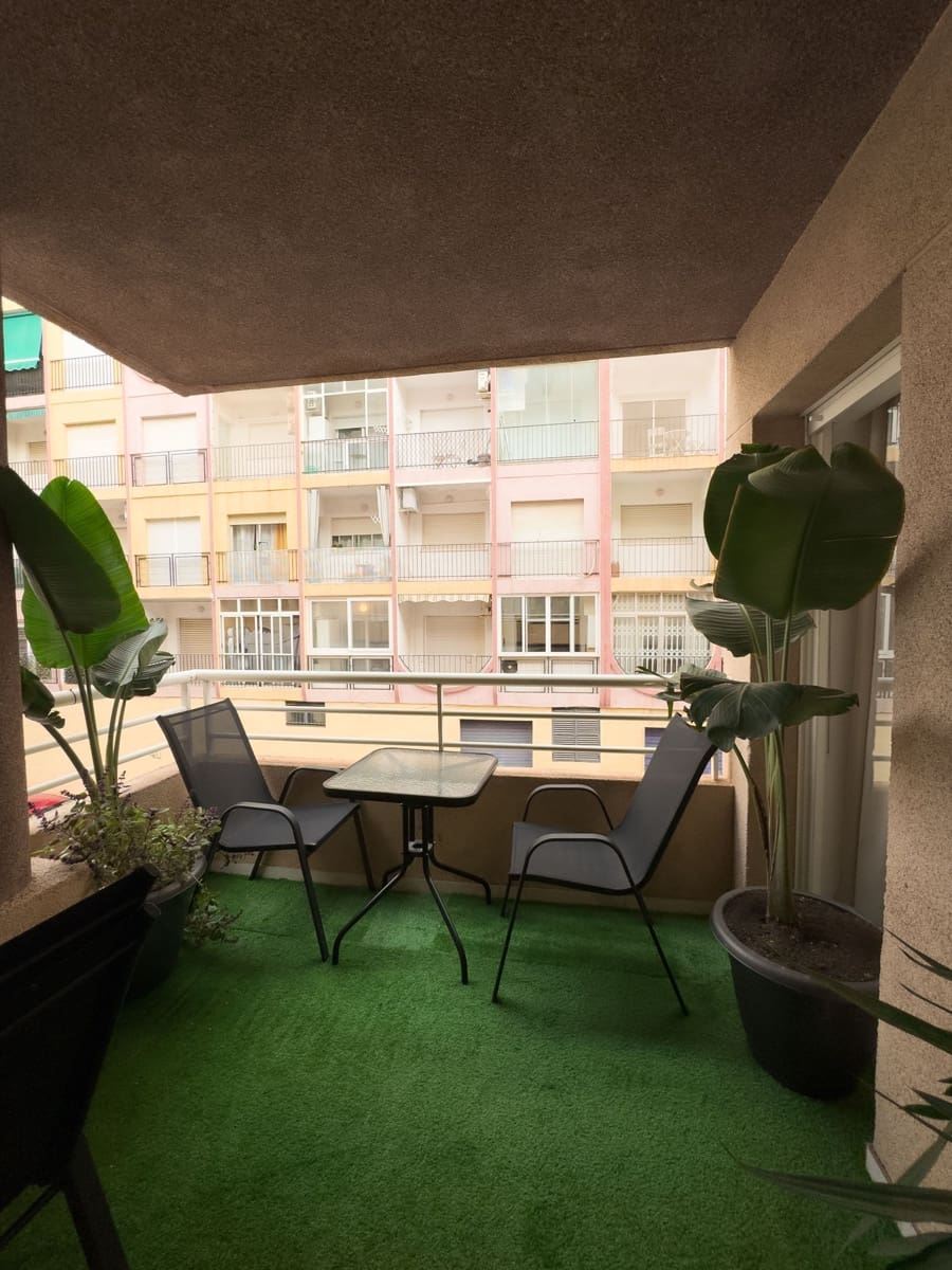 2 Zimmer Apartment zu verkaufen in Torrevieja - 189.000 € (Ref: 10080459)