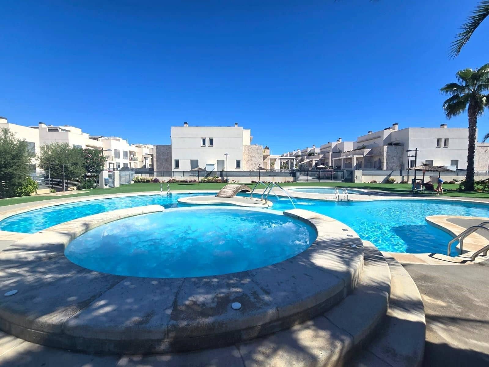 3 Zimmer Doppelhaus zu verkaufen in Torrevieja mit Pool Garage - 295.000 € (Ref: 10080460)