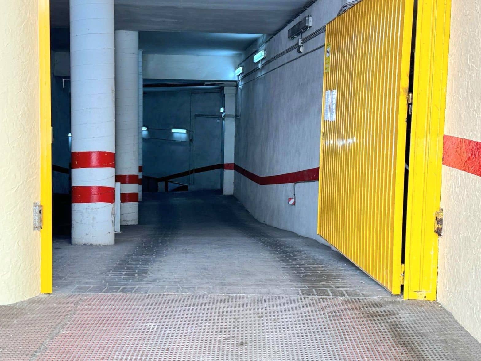 Garage in vendita in Torrevieja - 15.900 € (Rif: 10085513)