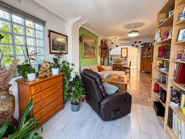 Bungalow de 2 habitaciones en El Moncayo, Guardamar del Segura en venta con piscina - 169.900 € (Ref: 10090110)