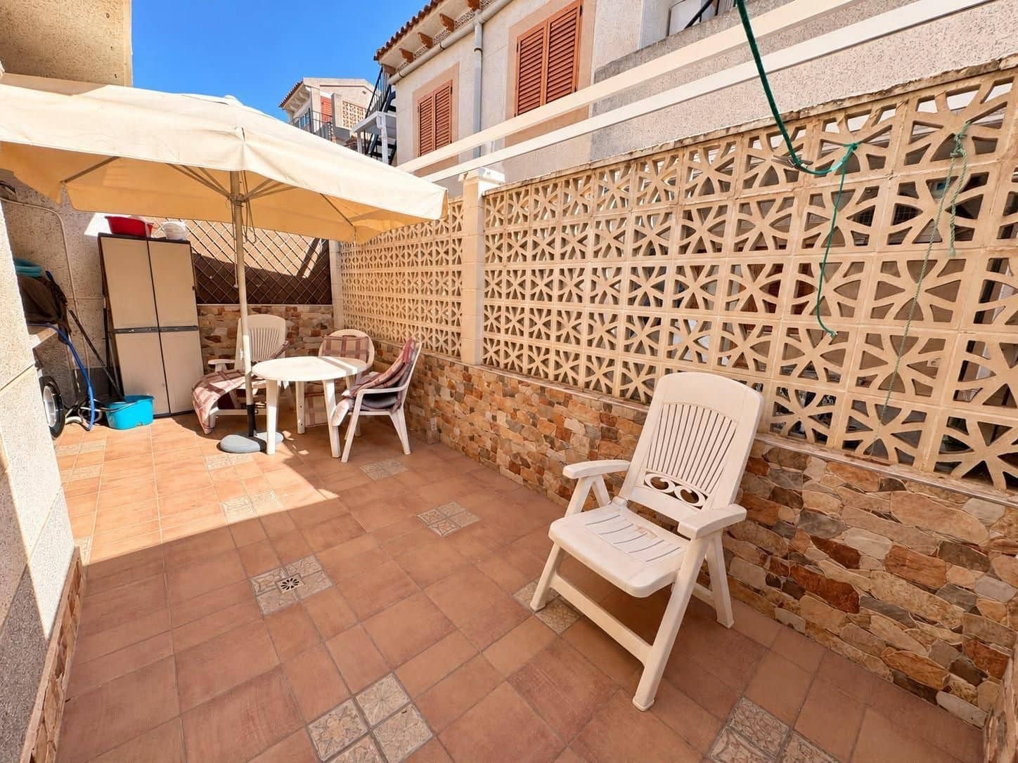 Bungalow de 2 habitaciones en Guardamar del Segura en venta con piscina - 169.900 € (Ref: 10090110)