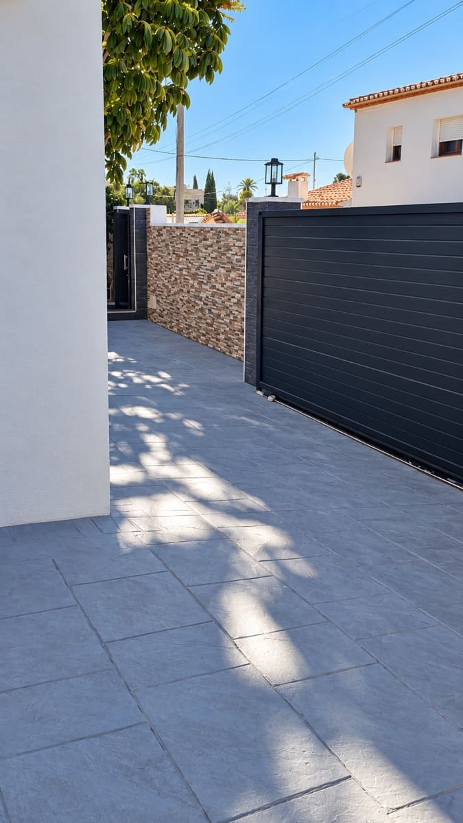 Chalet de 4 habitaciones en Calpe / Calp en venta con piscina garaje - 850.000 € (Ref: 10094218)