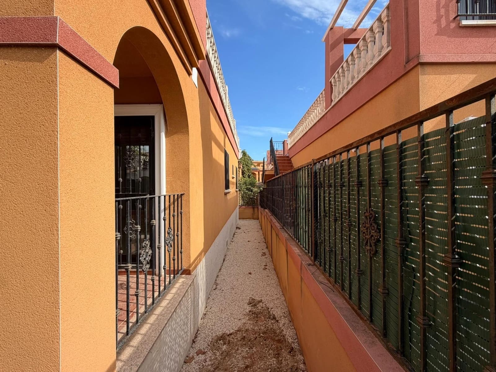 2 bedroom Villa for sale in Torrevieja with pool garage - € 213,000 (Ref: 10094220)
