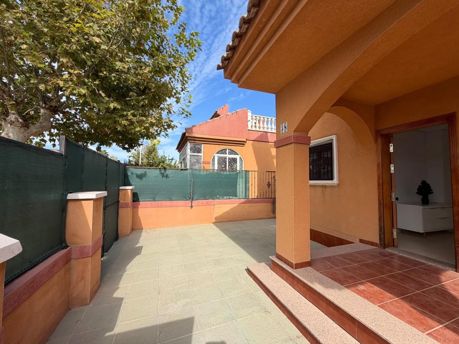 2 bedroom Villa for sale in Torrevieja with pool garage - € 213,000 (Ref: 10094220)