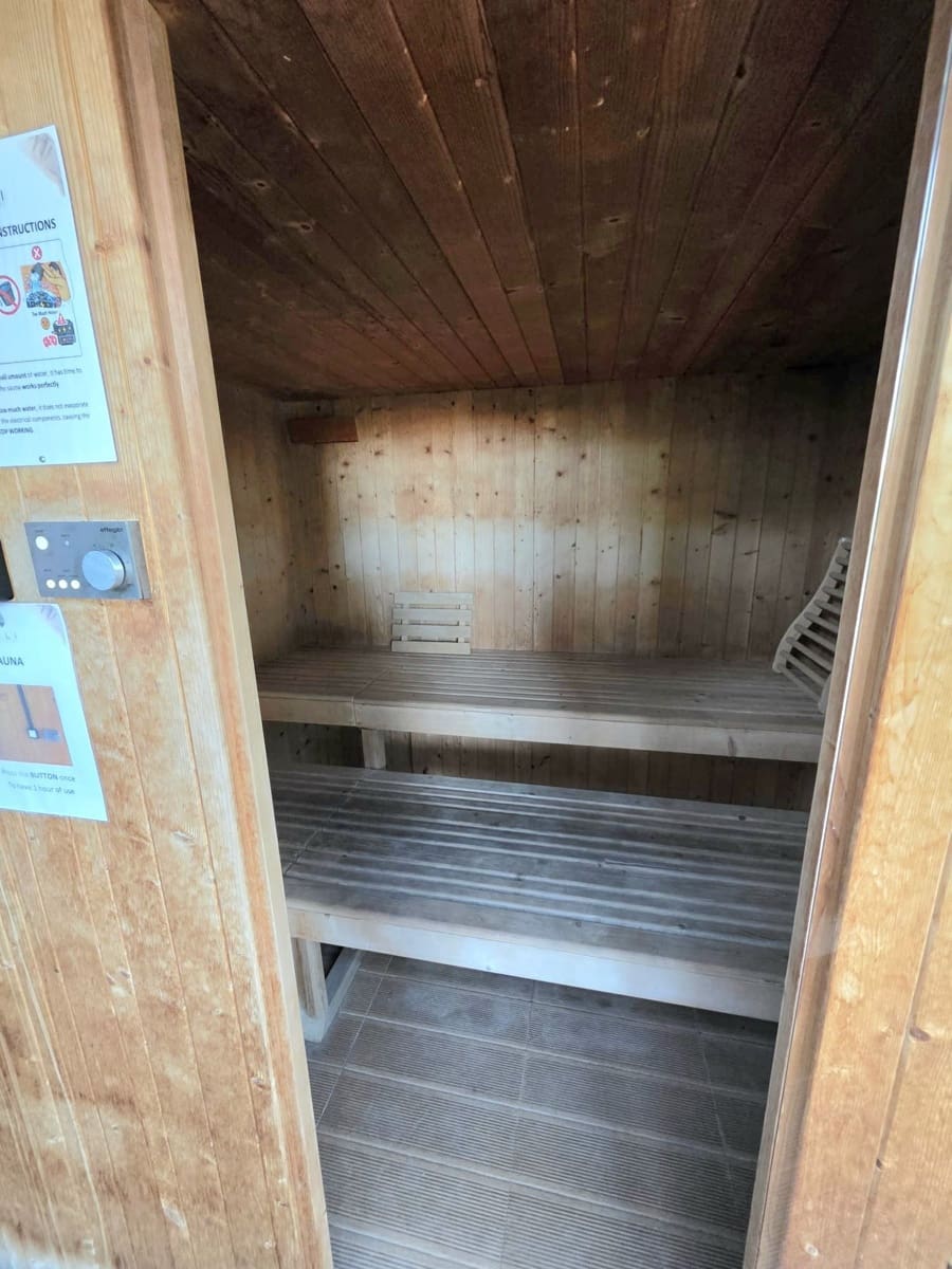 3 soverom Leilighet til leie i Torrevieja med svømmebasseng garasje - € 2 000 (Ref: 10097583)