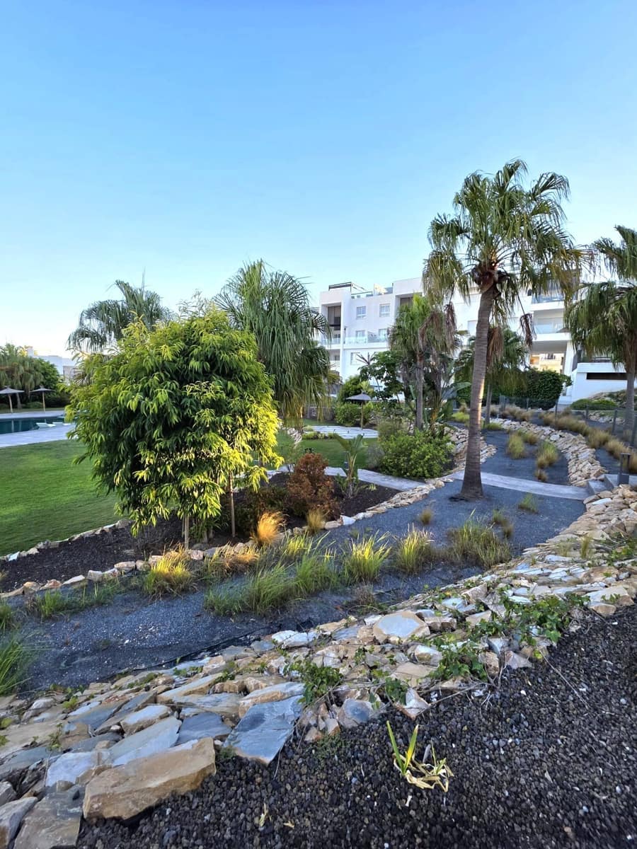 3 soverom Leilighet til leie i Torrevieja med svømmebasseng garasje - € 2 000 (Ref: 10097583)
