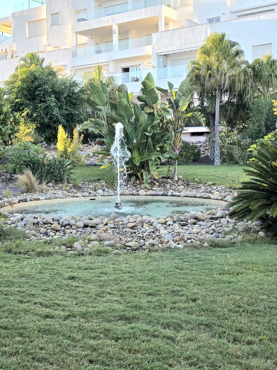 3 soverom Leilighet til leie i Torrevieja med svømmebasseng garasje - € 2 000 (Ref: 10097583)
