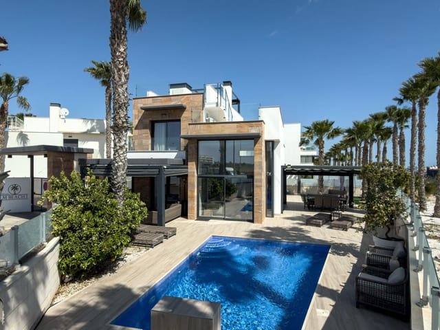 5 chambre Villa/Maison à vendre à Lomas de Cabo Roig - Los Dolses, Orihuela avec piscine garage - 829 000 € (Ref: 10097584)