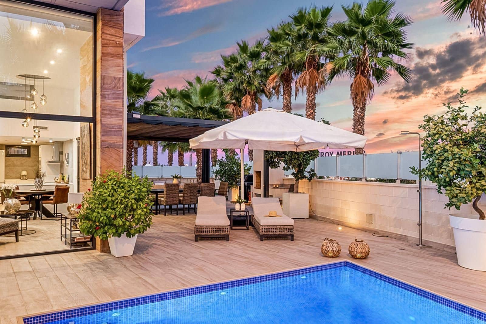Chalet de 5 habitaciones en Orihuela Costa en venta con piscina garaje - 829.000 € (Ref: 10097584)