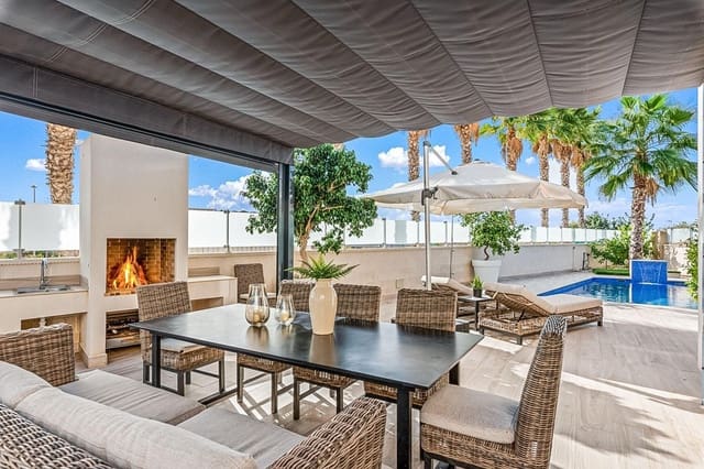 5 chambre Villa/Maison à vendre à Lomas de Cabo Roig - Los Dolses, Orihuela avec piscine garage - 829 000 € (Ref: 10097584)