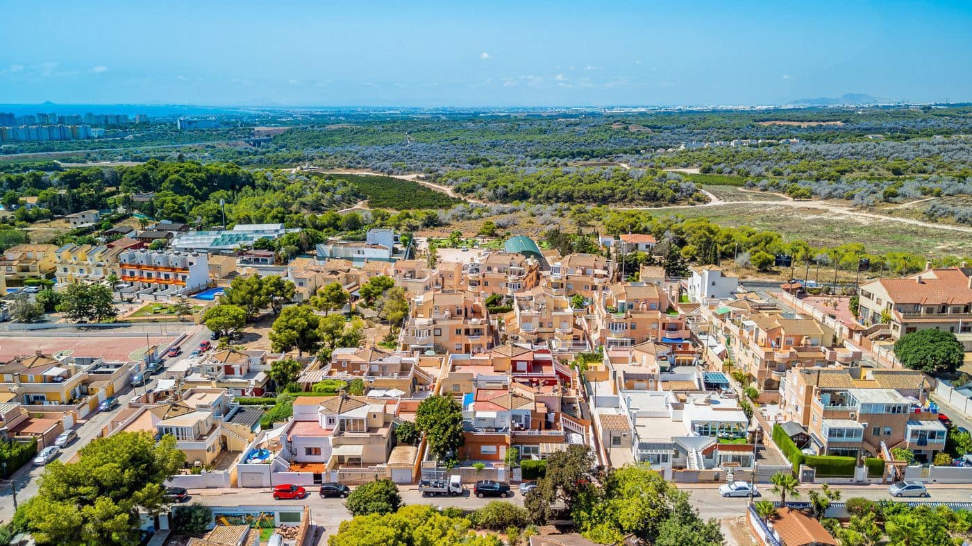 3 Zimmer Bungalow zu verkaufen in Orihuela Costa mit Pool - 159.000 € (Ref: 10099665)