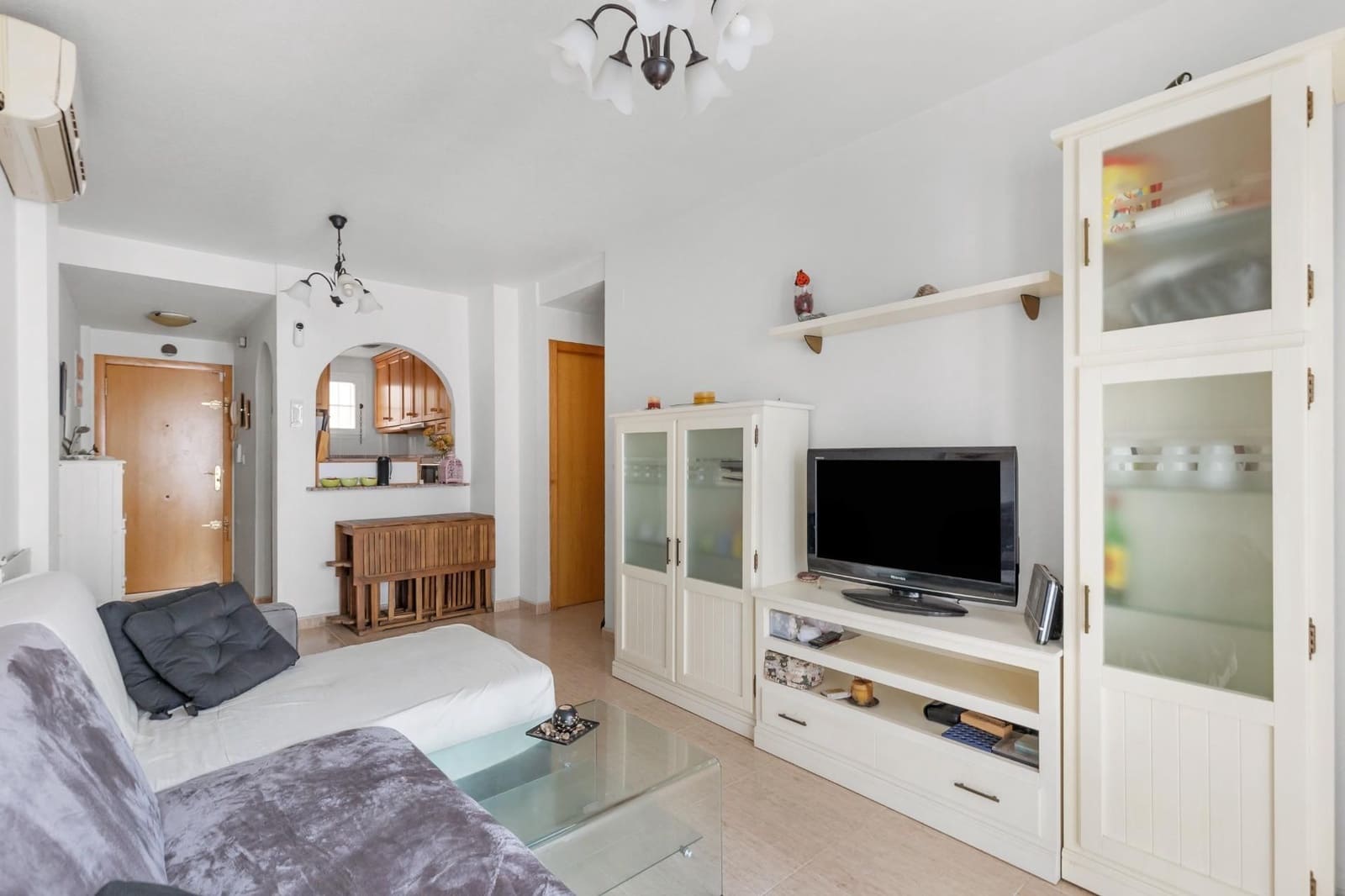 2 quarto Apartamento para venda em Torrevieja com piscina garagem - 125 000 € (Ref: 10135671)