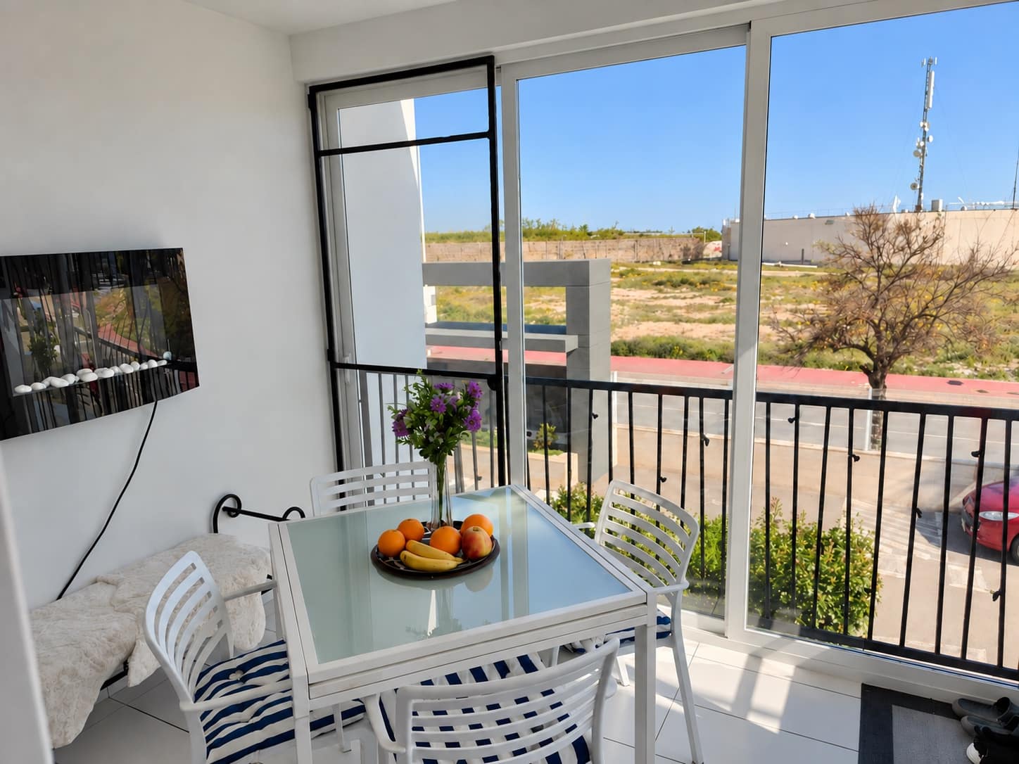 Bungalow de 2 habitaciones en Torrevieja en venta con piscina garaje - 231.000 € (Ref: 10141679)