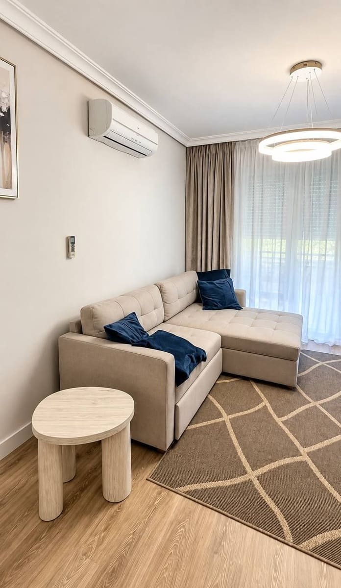 2 soveværelse Lejlighed til salg i Torrevieja med garage - € 174.990 (Ref: 10145763)