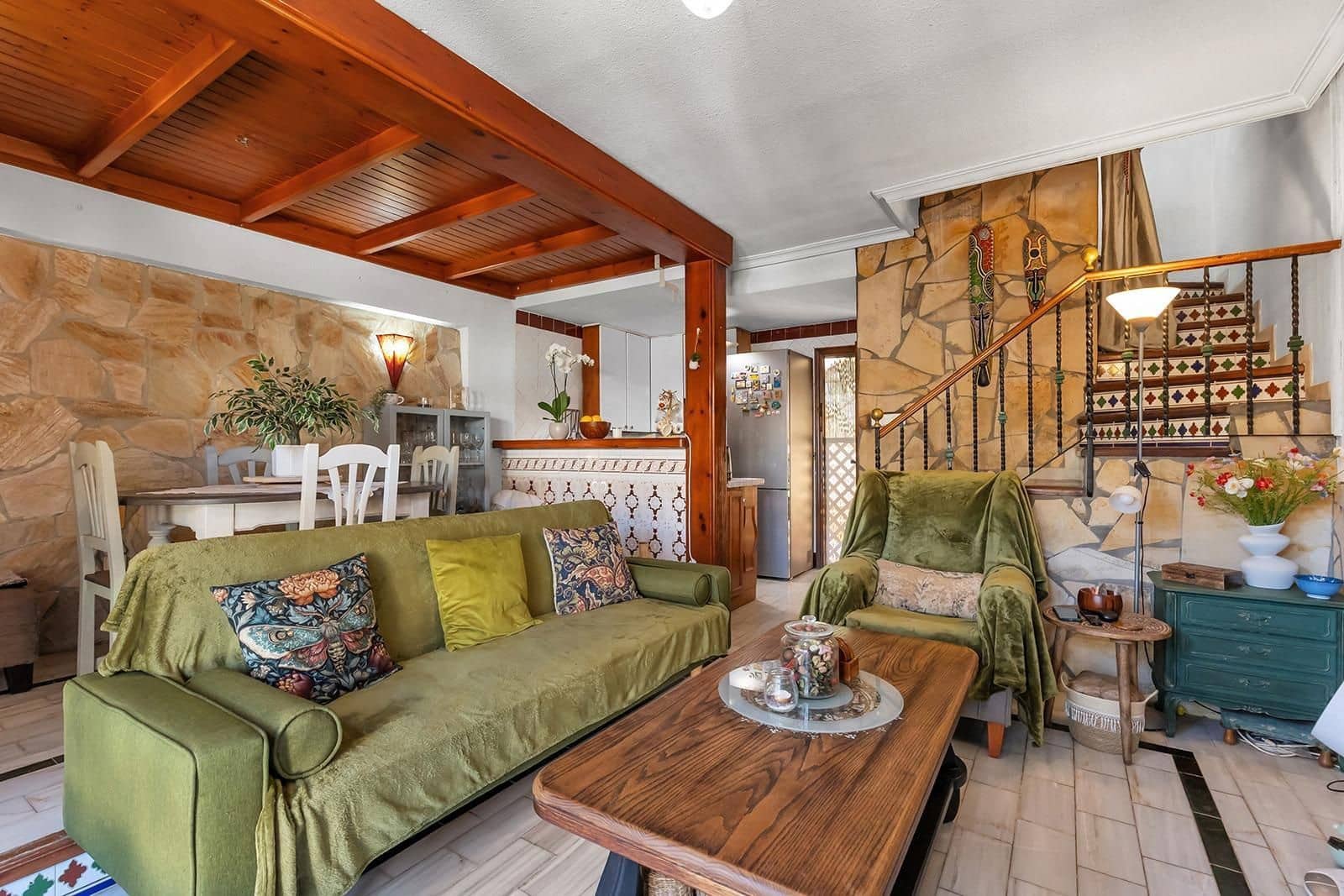 2 slaapkamer Halfvrijstaande villa te koop in Torrevieja met garage - € 240.000 (Ref: 10145766)