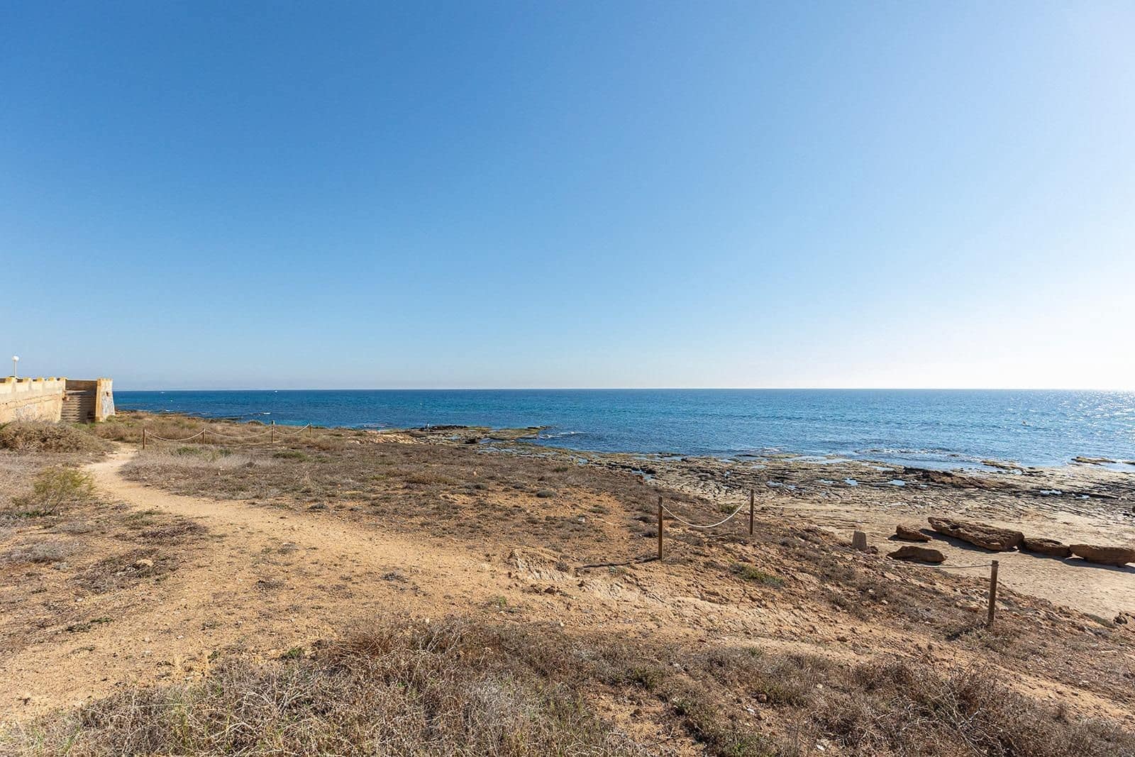 2 slaapkamer Halfvrijstaande villa te koop in Torrevieja met garage - € 240.000 (Ref: 10145766)