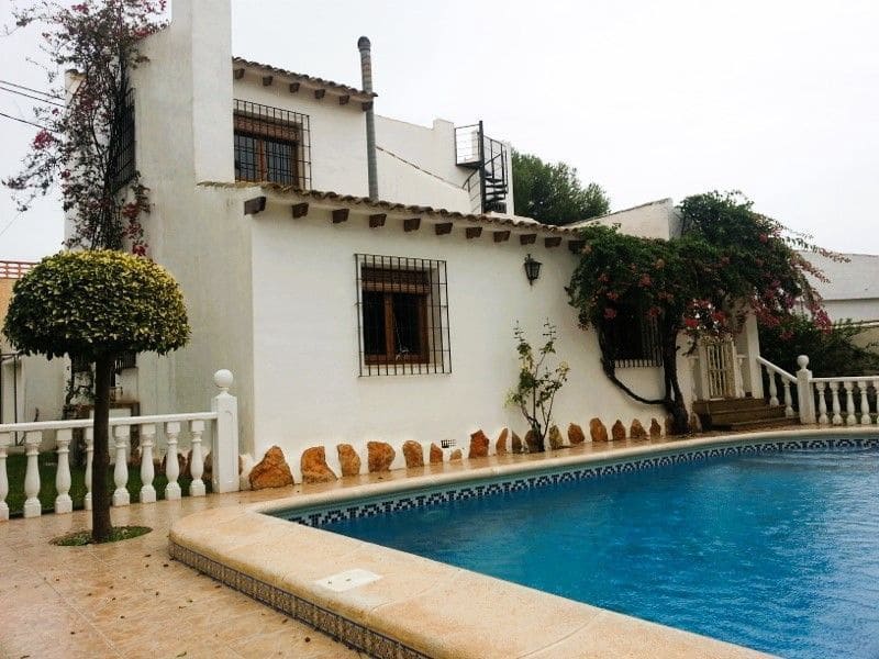 4 bedroom Villa for sale in Orihuela Costa - € 749,000 (Ref: 10157250)
