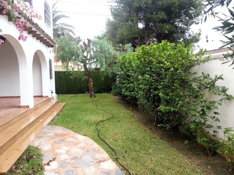 4 bedroom Villa for sale in Orihuela Costa - € 749,000 (Ref: 10157250)