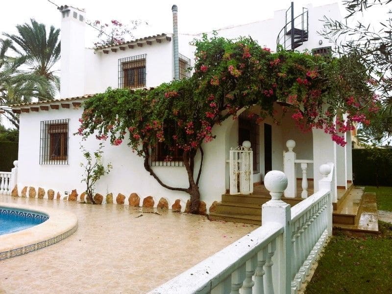 4 bedroom Villa for sale in Orihuela Costa - € 749,000 (Ref: 10157250)