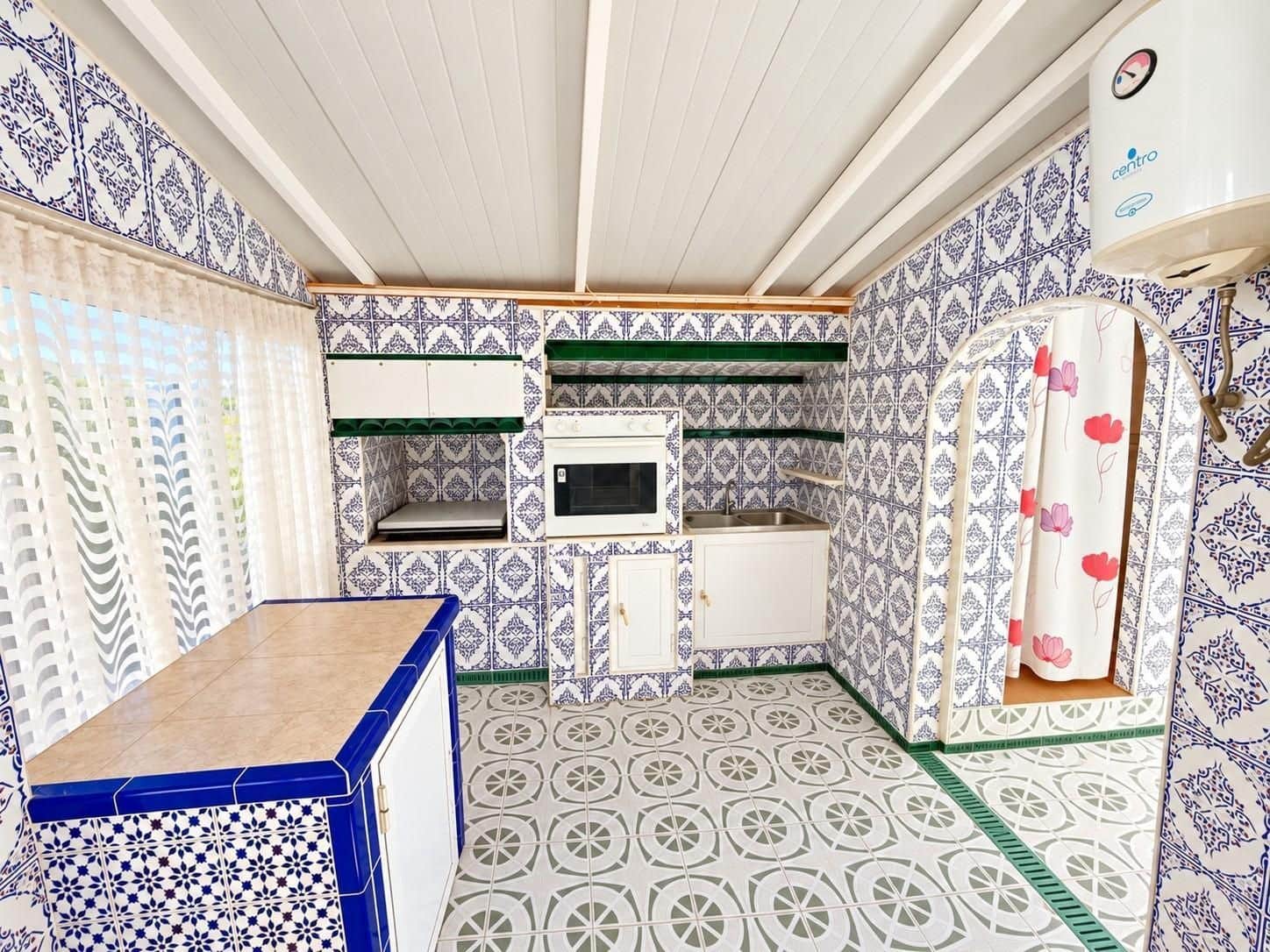 2 soverom Bungalow til salgs i Torrevieja med svømmebasseng - € 143 000 (Ref: 10158995)