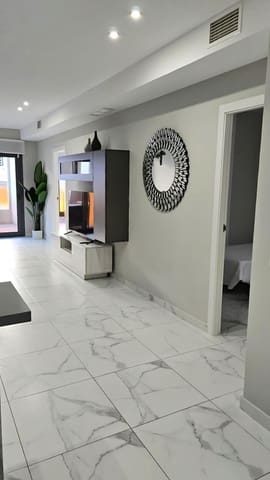 Apartamento de 2 habitaciones en Torrevieja en venta - 260.000 € (Ref: 9640681)