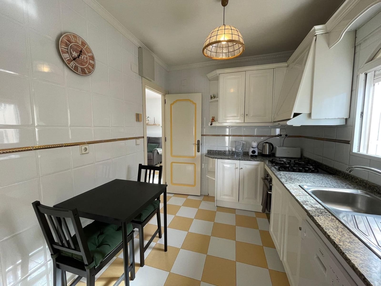 4 slaapkamer Villa te koop in Torrevieja met garage - € 399.000 (Ref: 9640684)