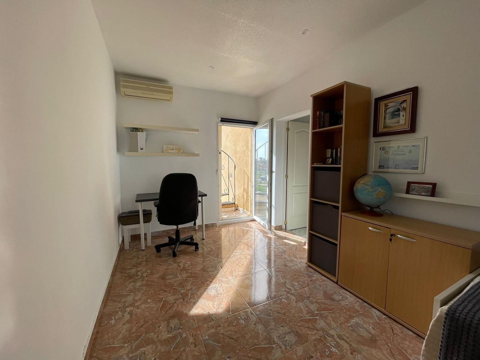 4 slaapkamer Villa te koop in Torrevieja met garage - € 399.000 (Ref: 9640684)