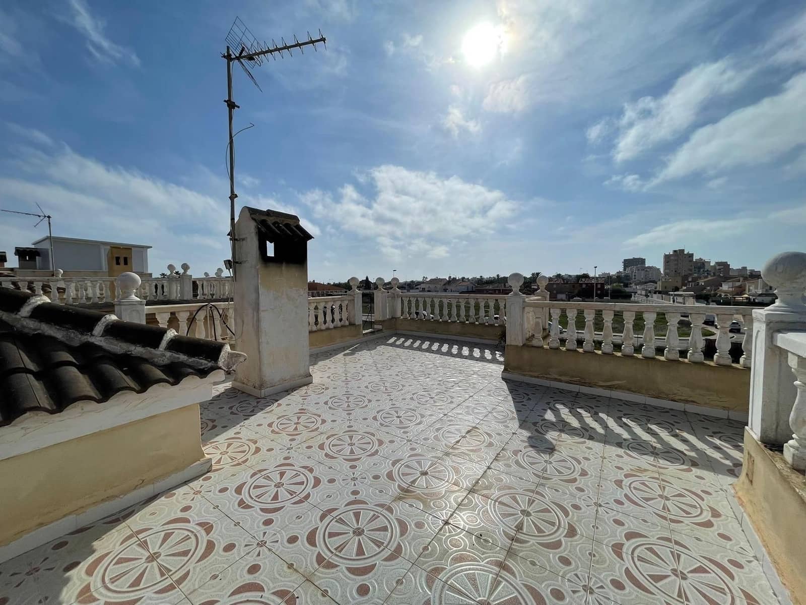 4 slaapkamer Villa te koop in Torrevieja met garage - € 399.000 (Ref: 9640684)