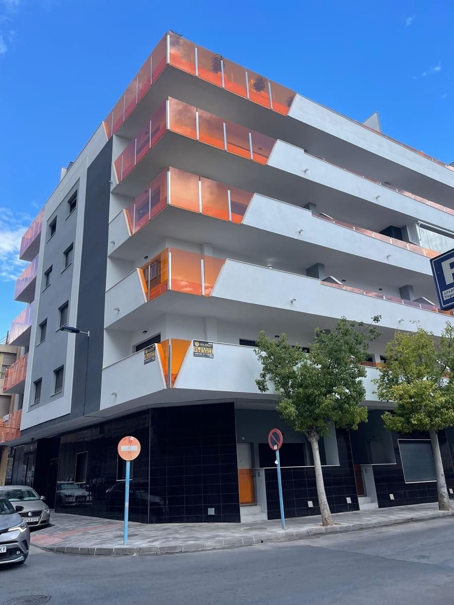 3 soverom Leilighet til salgs i Torrevieja med svømmebasseng - € 285 000 (Ref: 9640685)