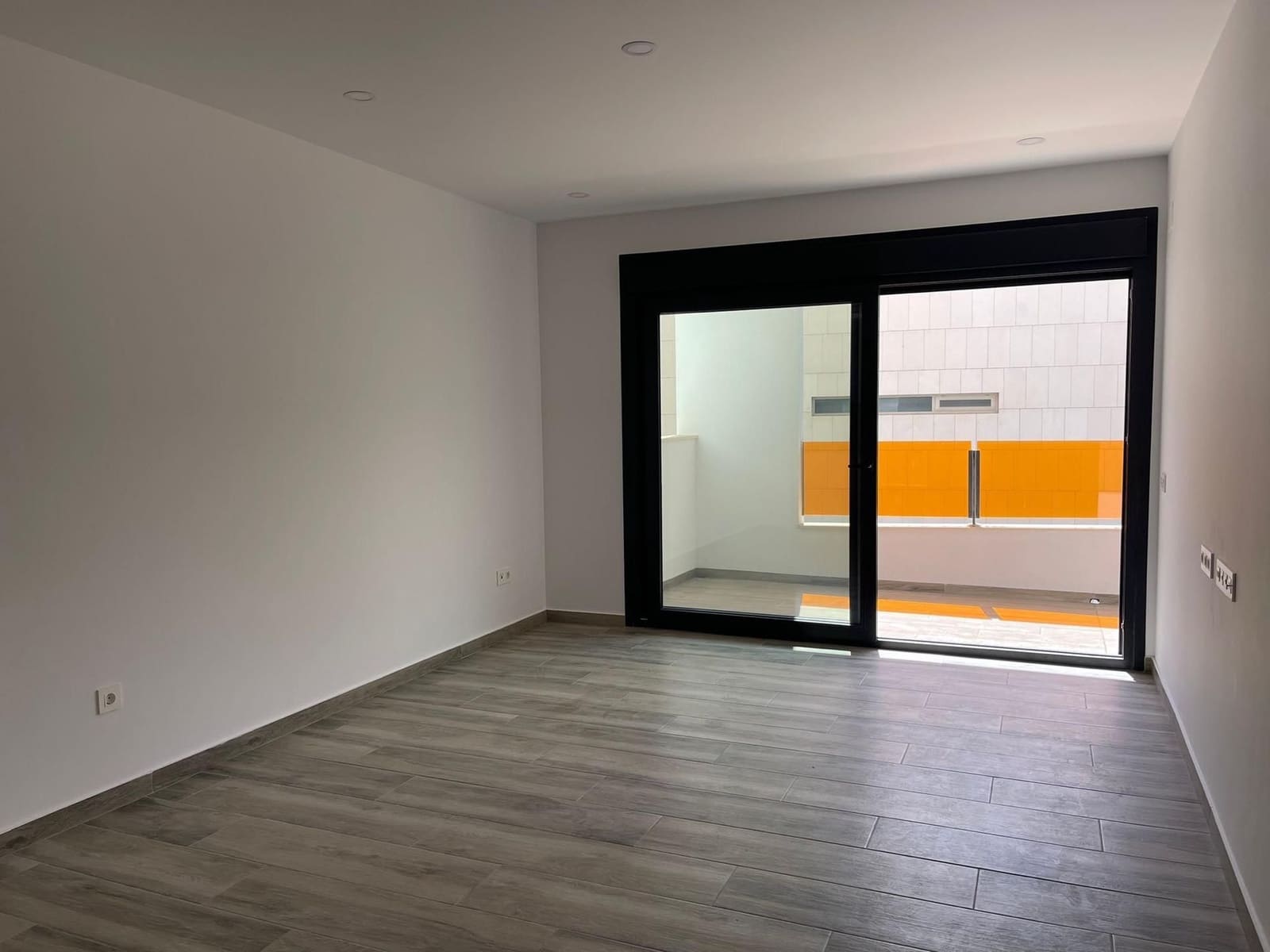 3 soverom Leilighet til salgs i Torrevieja med svømmebasseng - € 285 000 (Ref: 9640685)