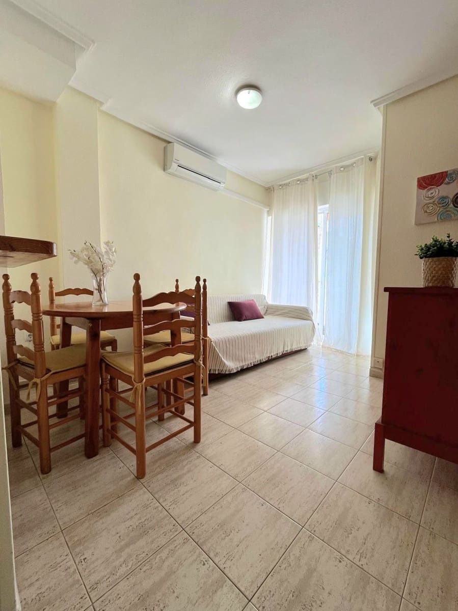 1 camera da letto Appartamento in vendita in Torrevieja con piscina - 115.000 € (Rif: 9640687)