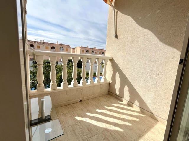 Apartamento de 1 habitación en Torrevieja en venta con piscina - 115.000 € (Ref: 9640687)