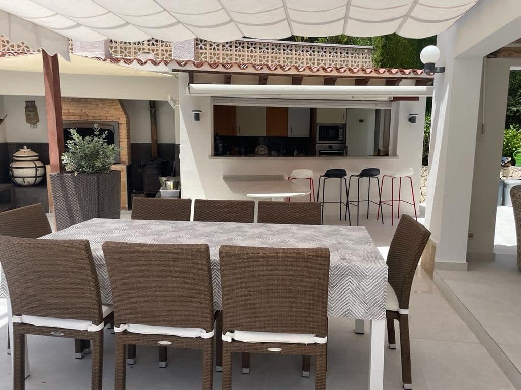 3 sypialnia Willa na sprzedaż w Moraira z basenem garażem - 1 290 000 € (Ref: 9640689)