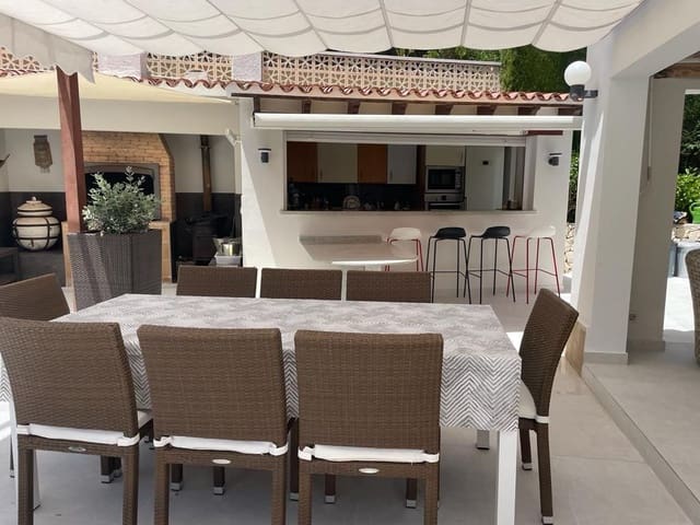 3 sypialnia Willa na sprzedaż w Moraira, Teulada-Moraira z basenem garażem - 1 290 000 € (Ref: 9640689)