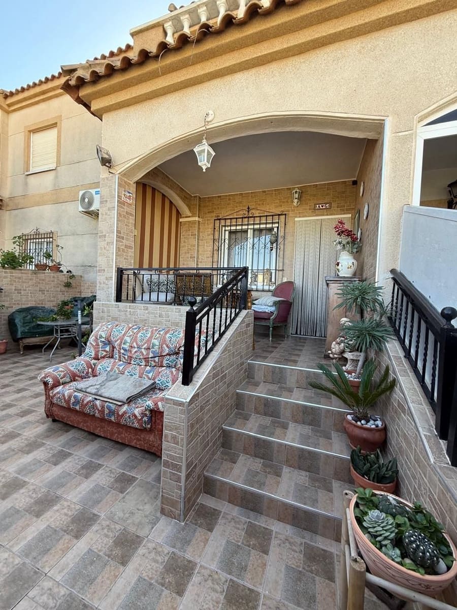 2 sovrum Bungalow till salu i Torrevieja med pool - 179 000 € (Ref: 9640690)