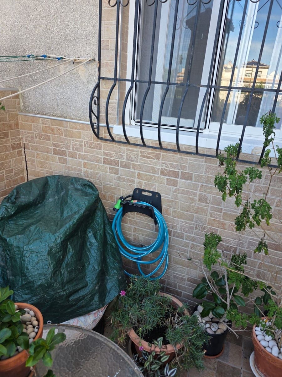 2 sovrum Bungalow till salu i Torrevieja med pool - 179 000 € (Ref: 9640690)