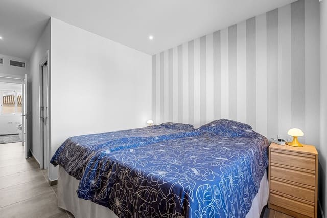 2 sovrum Bungalow till salu i Torrevieja med pool garage - 284 000 € (Ref: 9640699)