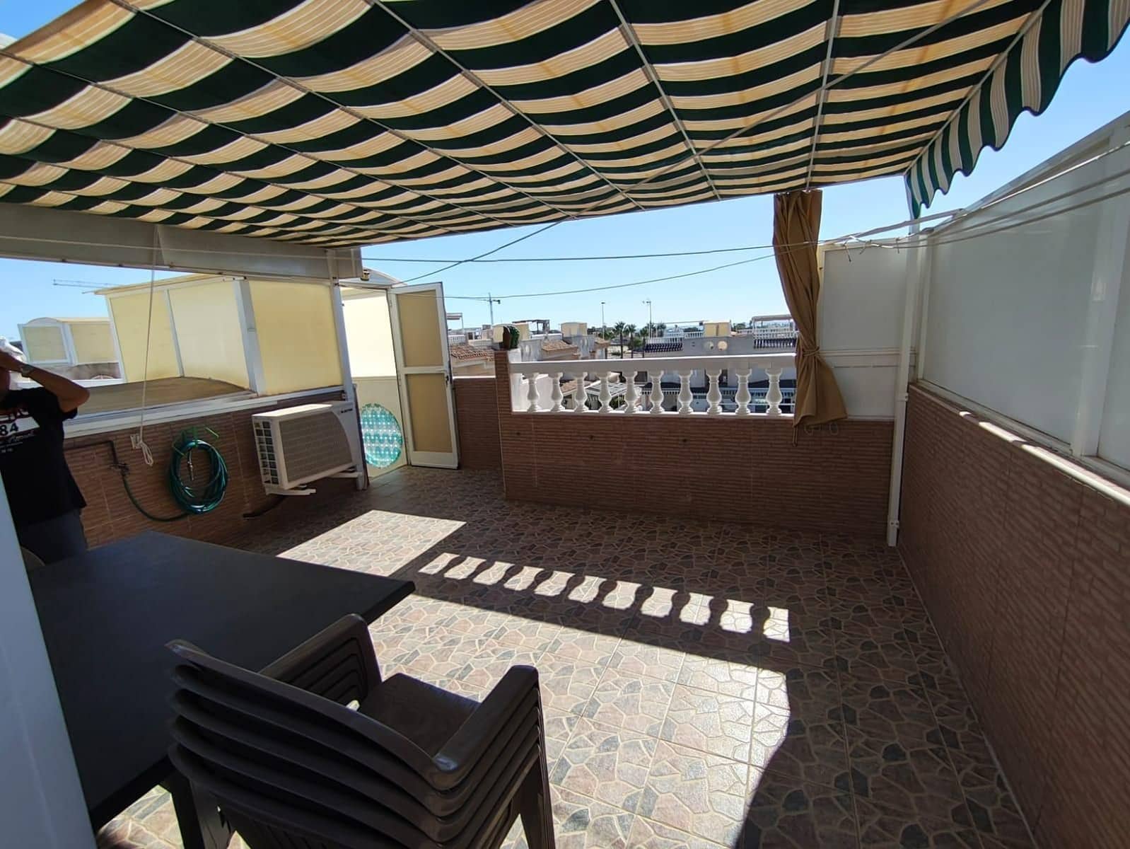 2 sovrum Bungalow till salu i Torrevieja med pool - 155 000 € (Ref: 9640701)