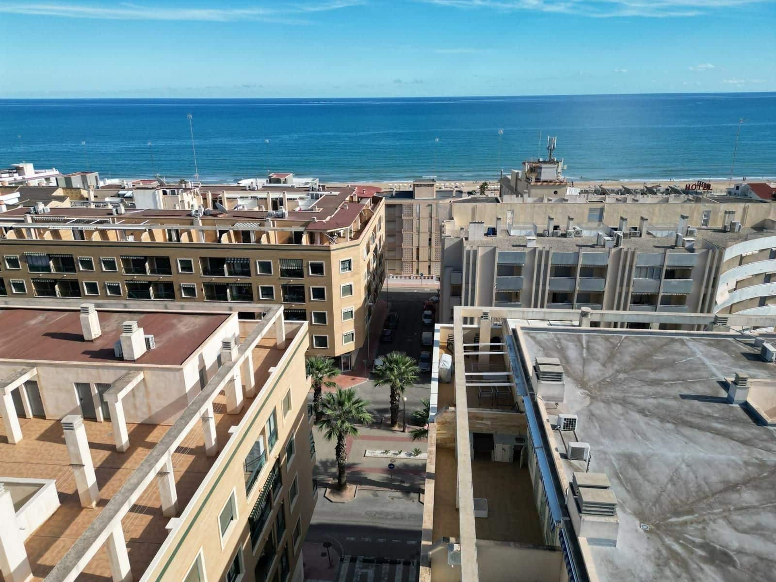 Ático de 4 habitaciones en Guardamar del Segura en venta con garaje - 359.000 € (Ref: 9640703)