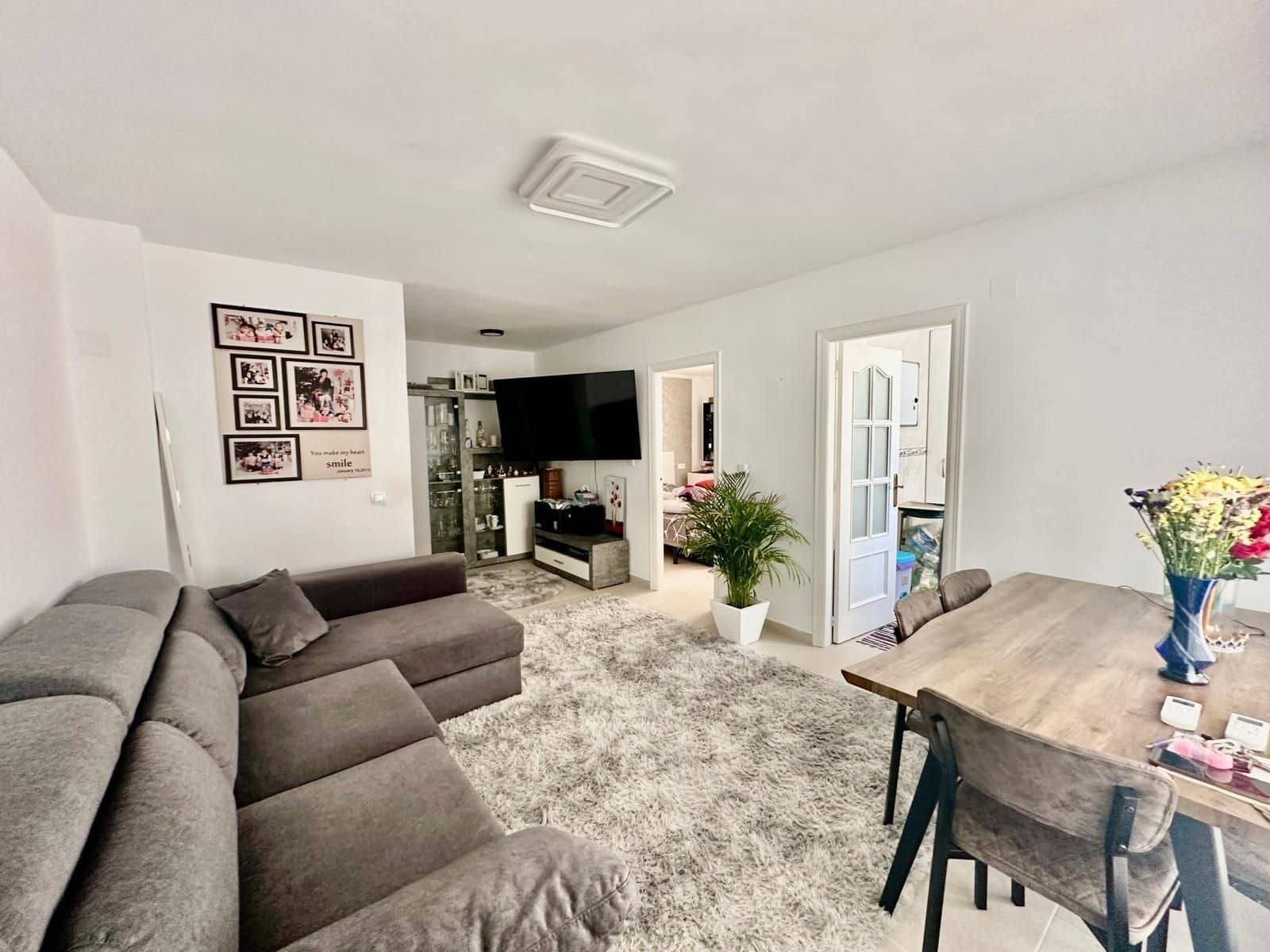 3 soverom Kjedet enebolig til salgs i Torrevieja med svømmebasseng - € 205 000 (Ref: 9640705)