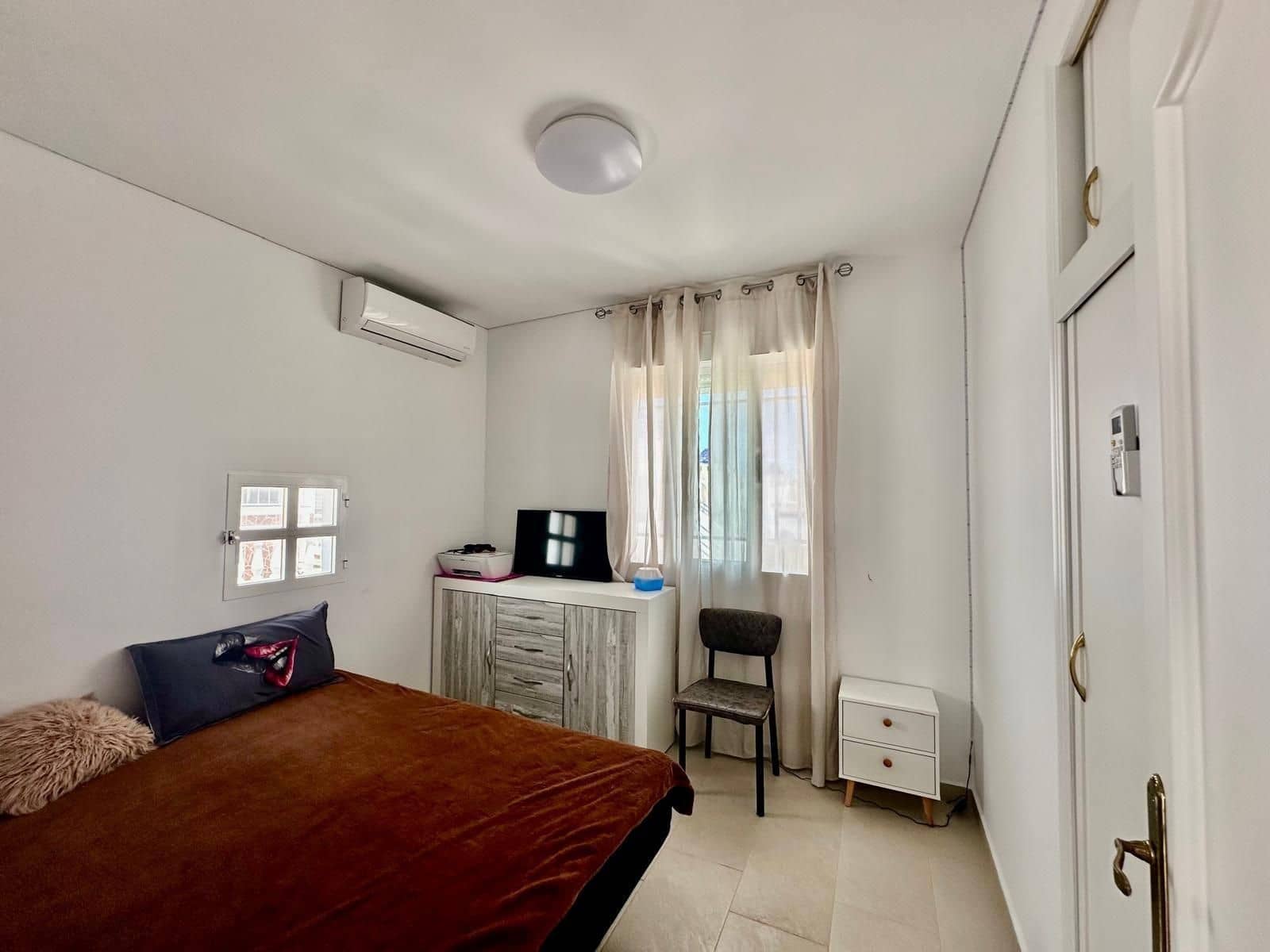 3 soverom Kjedet enebolig til salgs i Torrevieja med svømmebasseng - € 205 000 (Ref: 9640705)