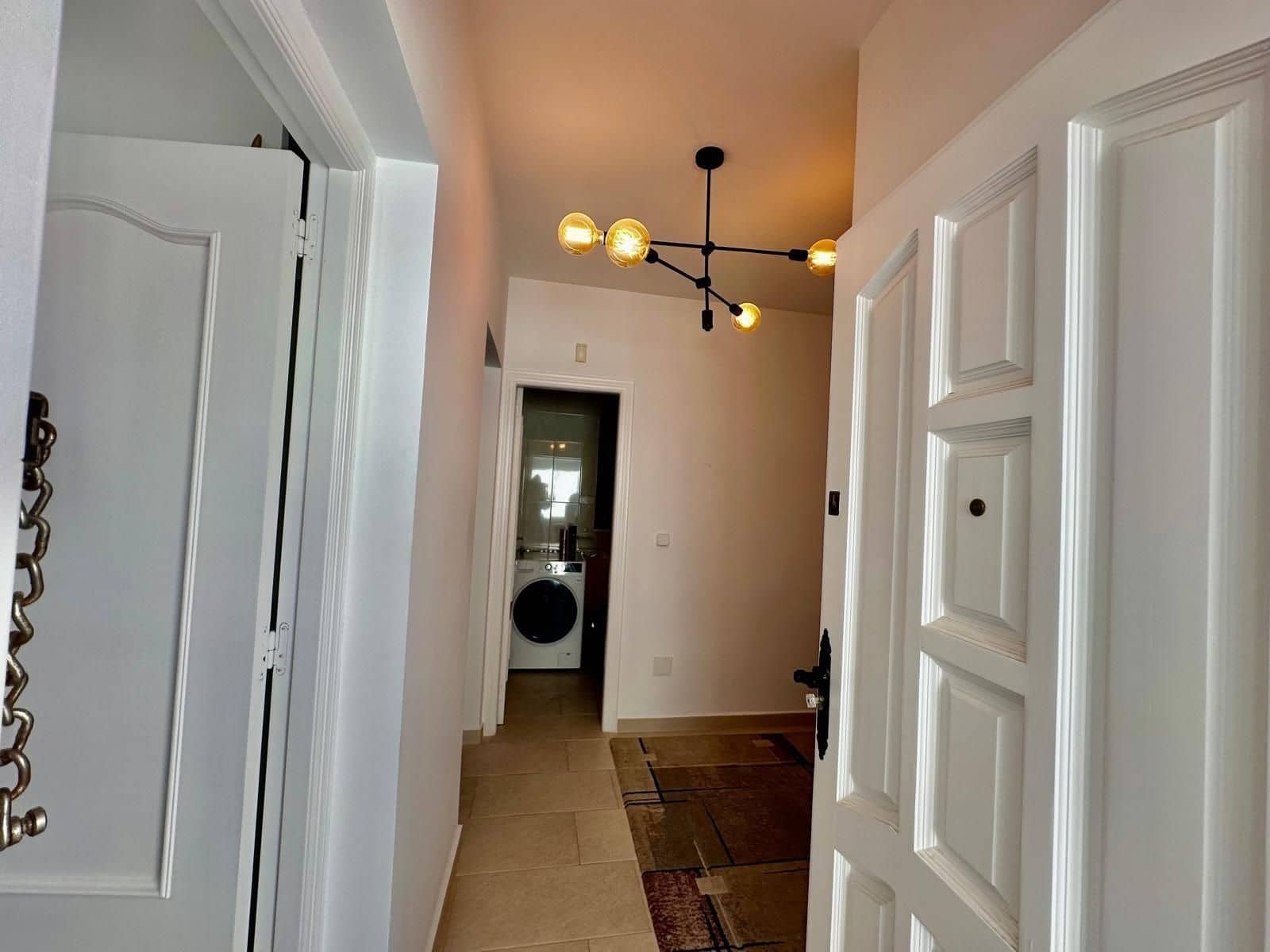 3 soverom Kjedet enebolig til salgs i Torrevieja med svømmebasseng - € 205 000 (Ref: 9640705)