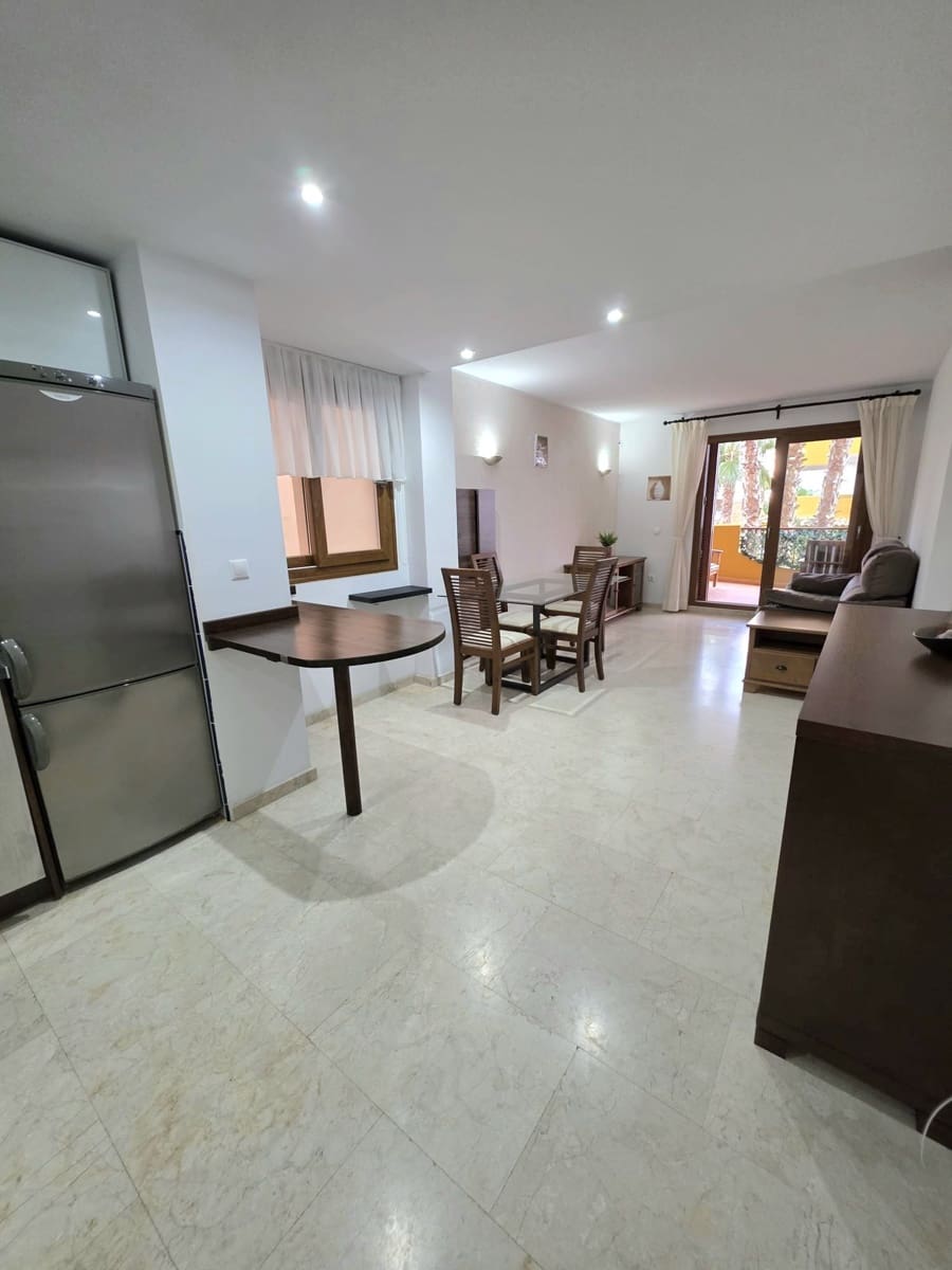 2 makuuhuone Huoneisto myytävänä paikassa Torrevieja mukana uima-altaan 
autotalli - 215 000 € (Ref: 9640706)