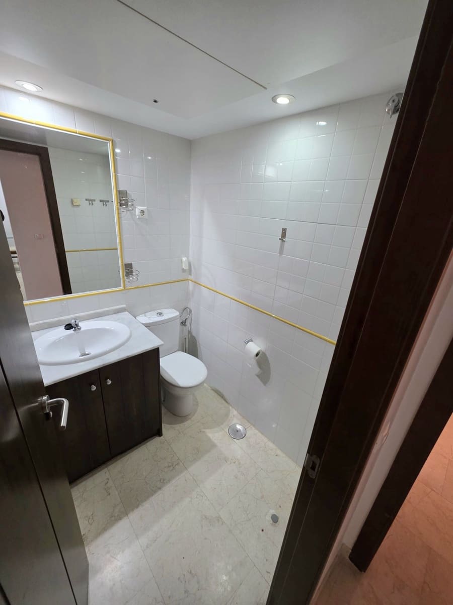 2 makuuhuone Huoneisto myytävänä paikassa Torrevieja mukana uima-altaan 
autotalli - 215 000 € (Ref: 9640706)