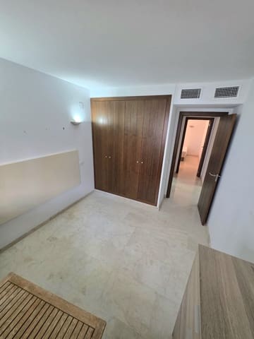 2 soverom Leilighet til salgs i Torrevieja med svømmebasseng garasje - € 225 000 (Ref: 9640706)