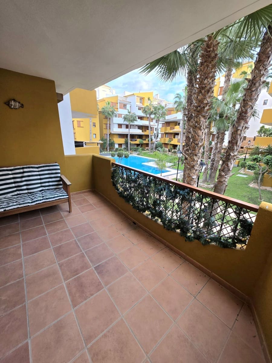 2 makuuhuone Huoneisto myytävänä paikassa Torrevieja mukana uima-altaan 
autotalli - 215 000 € (Ref: 9640706)